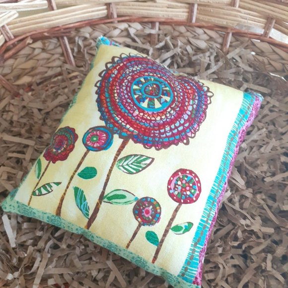 Last One! Pillow Mini Folk Art Flower Handmade - Picture 1 of 3